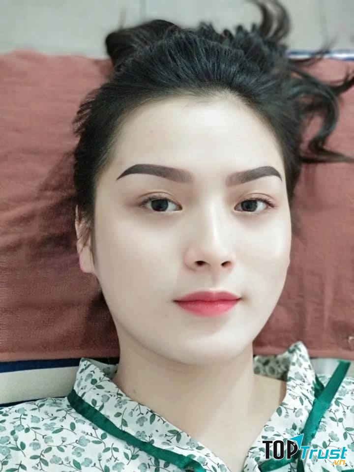 Thẩm mỹ Quốc tế Linh Anh