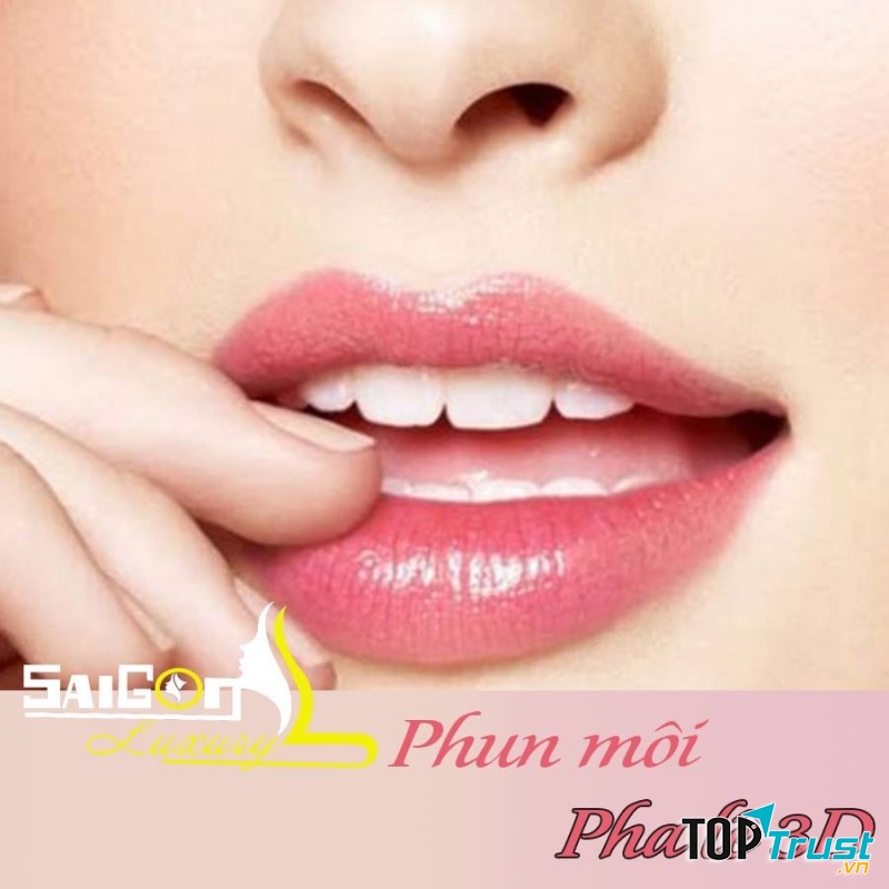 Vẻ đẹp khó cưỡng từ bờ môi xinh