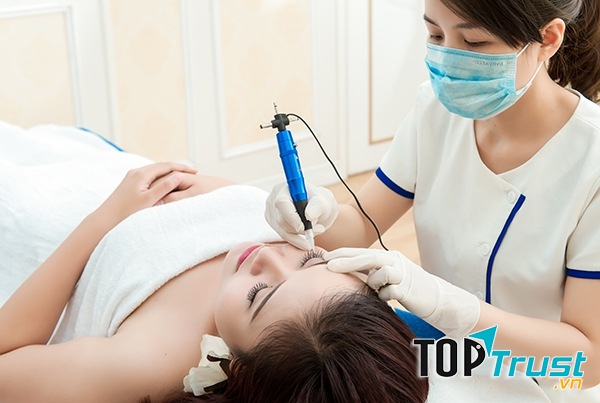 Thẩm mỹ viện Đông Á - địa chỉ đào tạo nghề phun xăm thẩm mỹ uy tín nhất Hà Nội