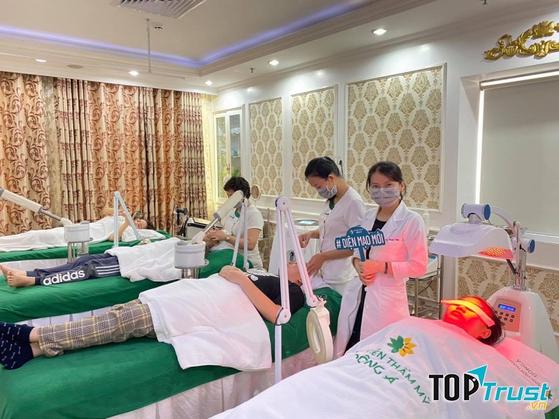 Thẩm mỹ viện Đông Á
