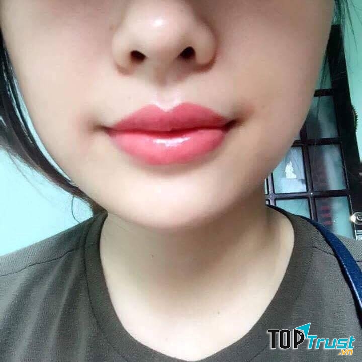 Bờ môi quyến rũ sau khi xăm môi