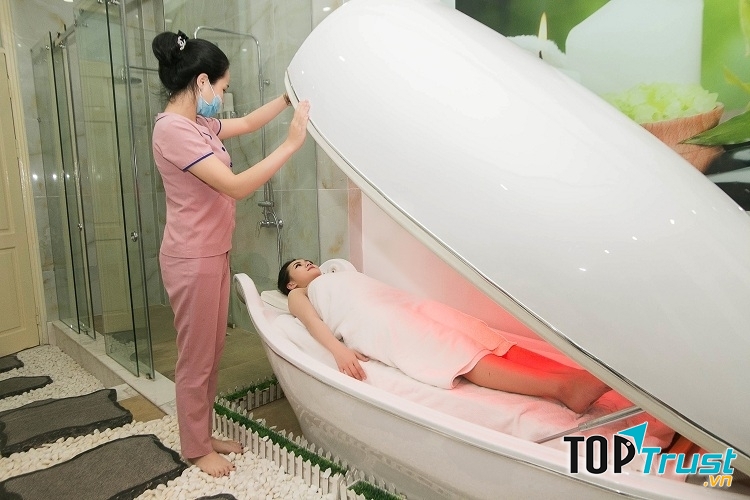 Tắm trắng phi thuyền tại Monalisa