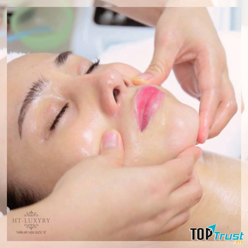 Thẩm Mỹ Viện Quốc Tế HT - Luxury Hạ Long