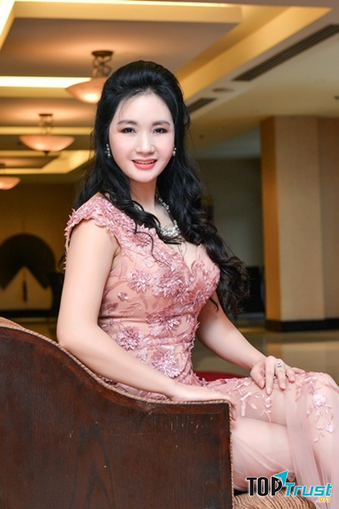 Doanh nhân Lê Thanh Hòa chủ cơ sở thẩm mỹ viện danh tiếng này