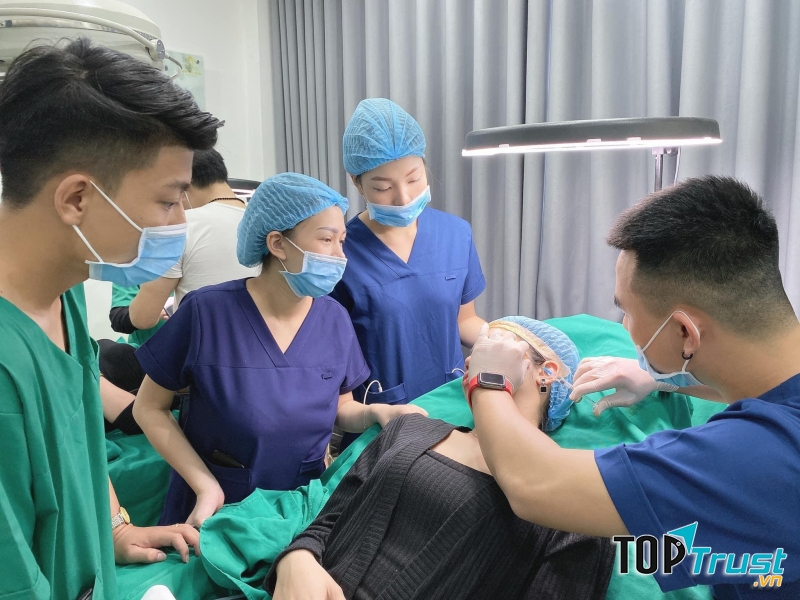 Thẩm mỹ viện Vi Nguyễn