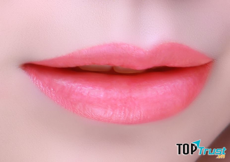 Thẩm Mỹ Việt Phượng