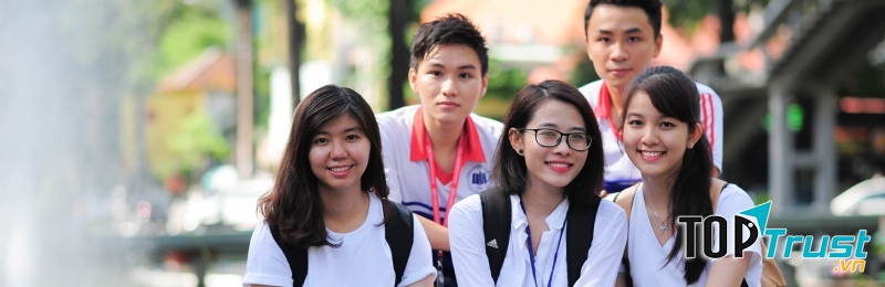 Sinh viên Kinh tế hòa đồng trong môi trường hội nhập