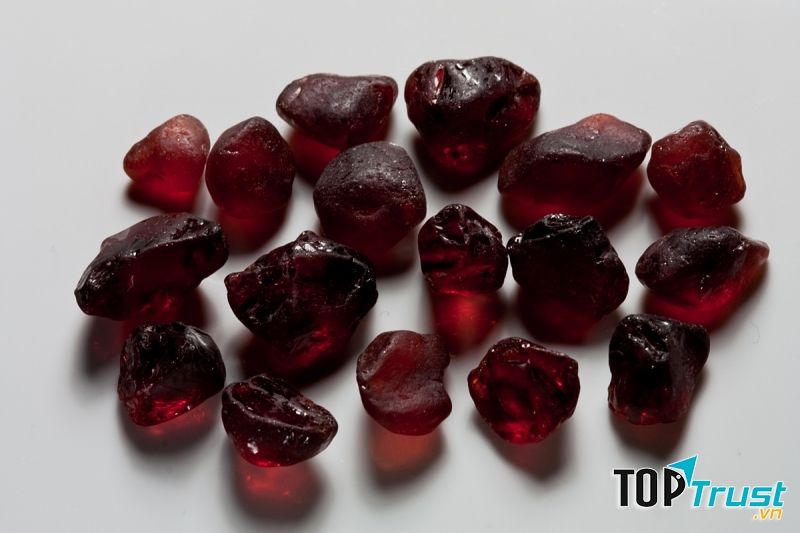 Đá Garnet - Ngọc Hồng Lựu