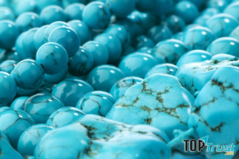 Đá Ngọc Lam cho người sinh vào tháng 12