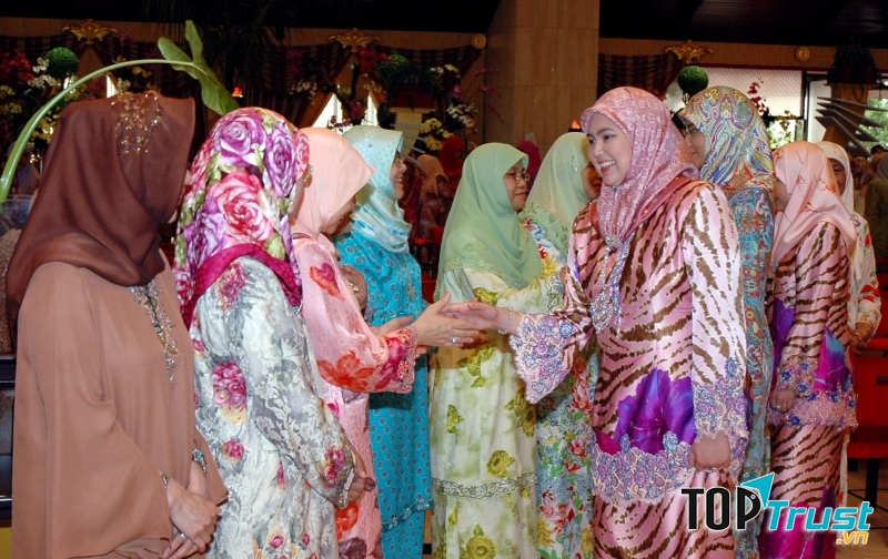 Nghi thức nhịn ăn uống vào ban ngày trong tháng Ramadan