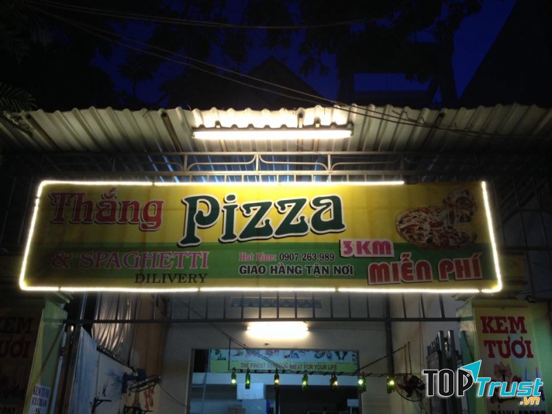 Thắng Pizza