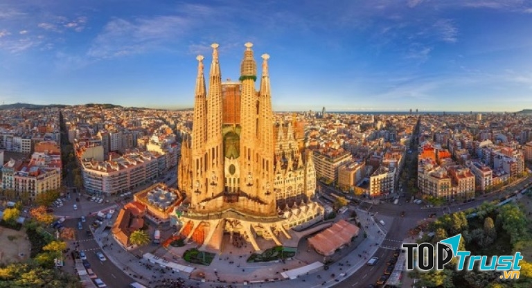 Thánh đường Sagrada Familia - Barcelona, Tây Ban Nha