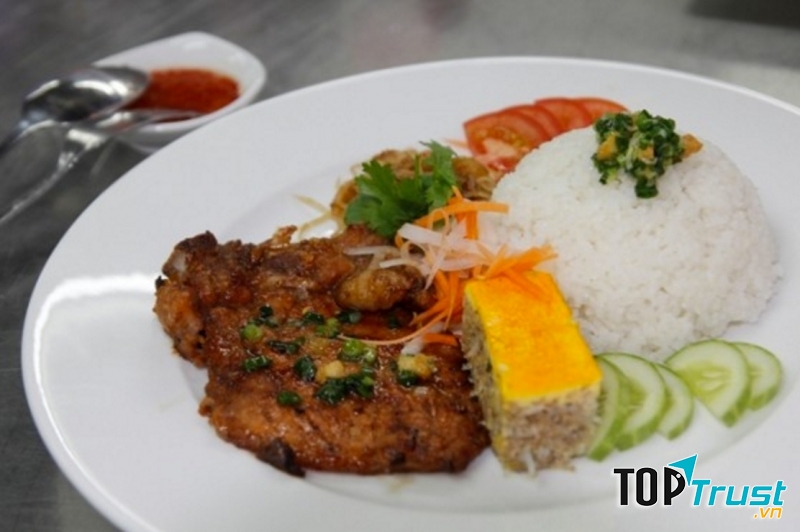 Các món ăn tuyệt ngon, đậm chất Nam Bộ.