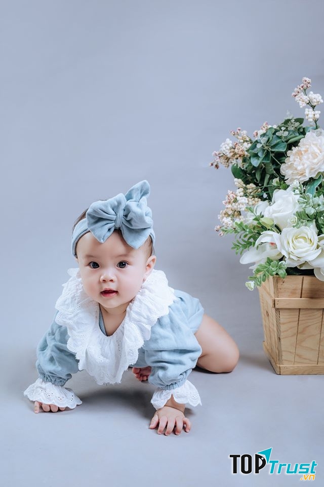 Bé yêu tinh nghịch hết mình tại Thanh Trúc Studio