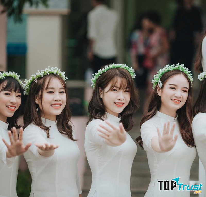 Thảo Béoo Make Up Academy