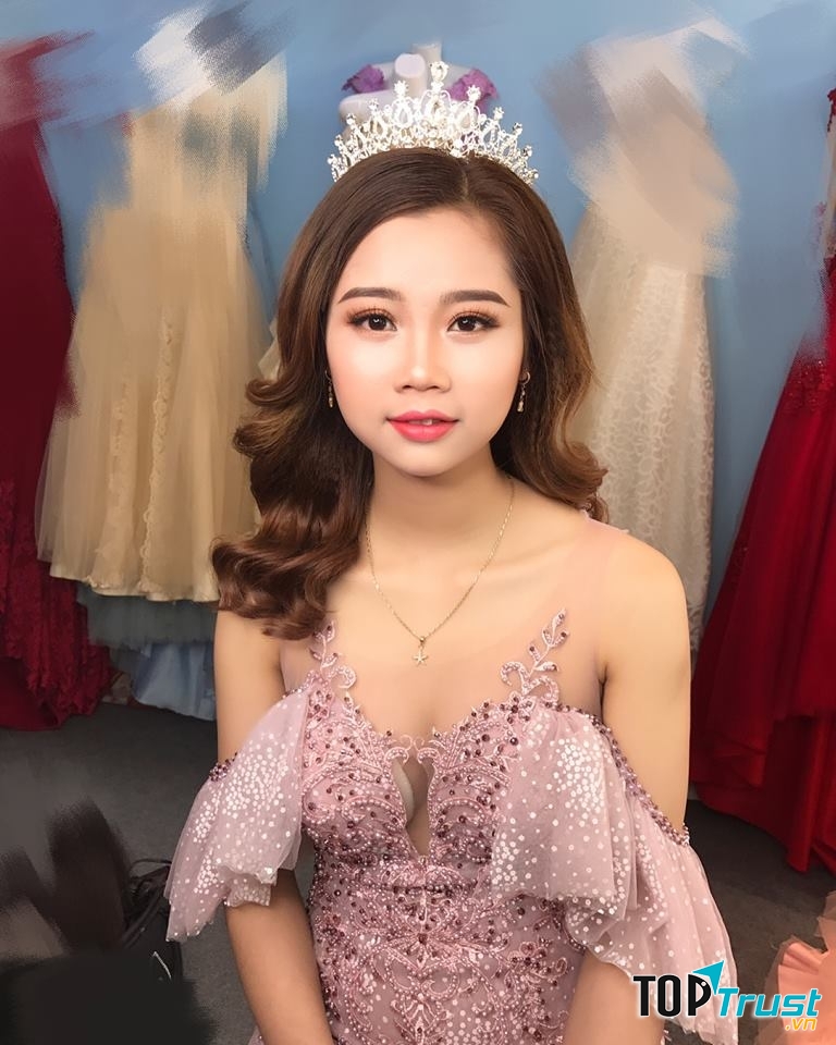 Thảo Bubi (Ảnh viện áo cưới Venus)