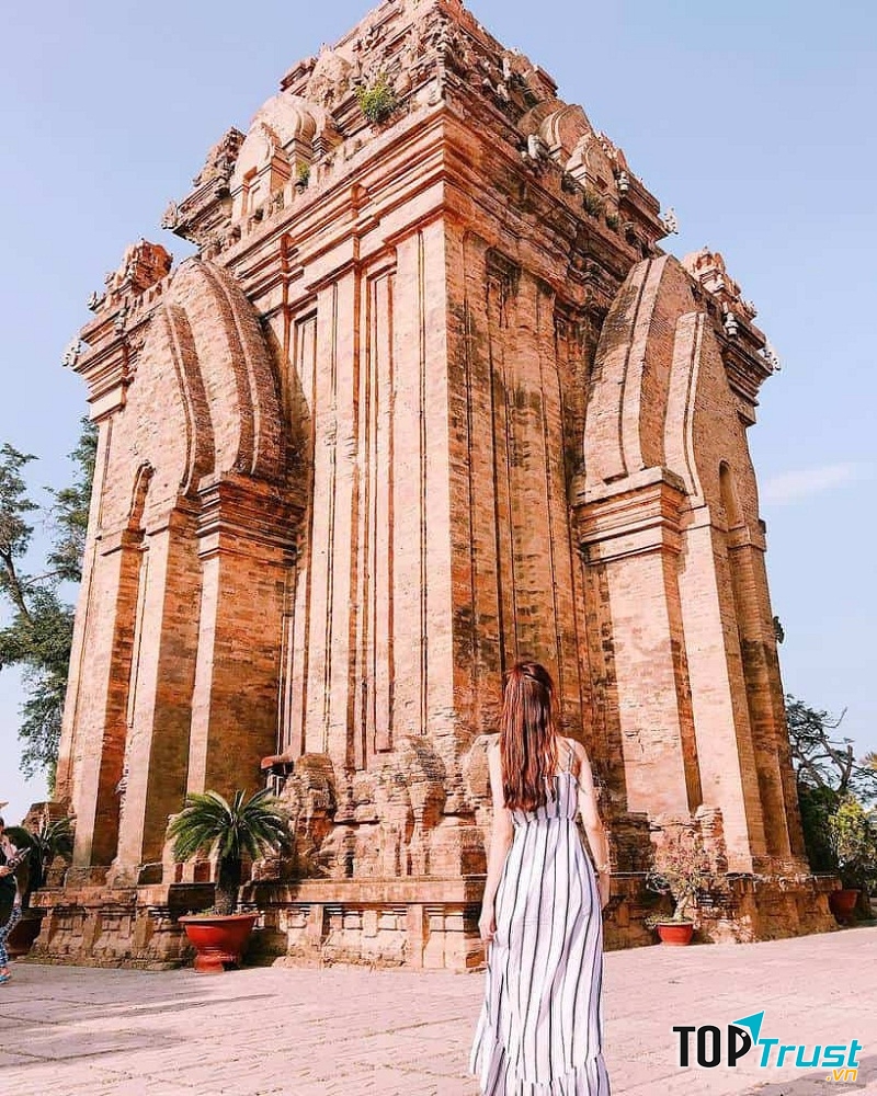 Tháp bà Ponagar