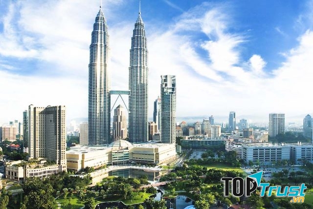 Tháp đôi Petronas - niềm kiêu hãnh của Malaysia