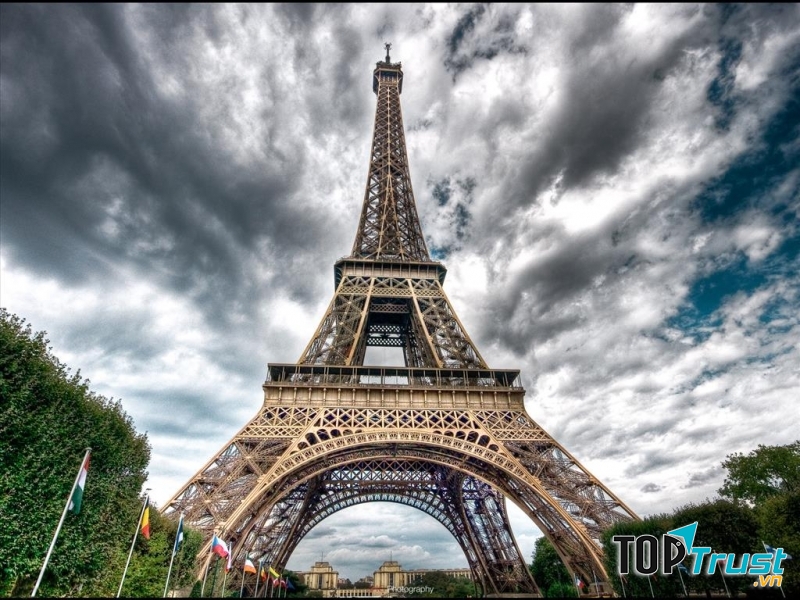 Vẻ đẹp của tháp Eiffel