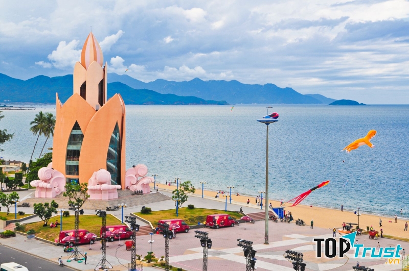 Tháp Trầm Hương - Nha Trang