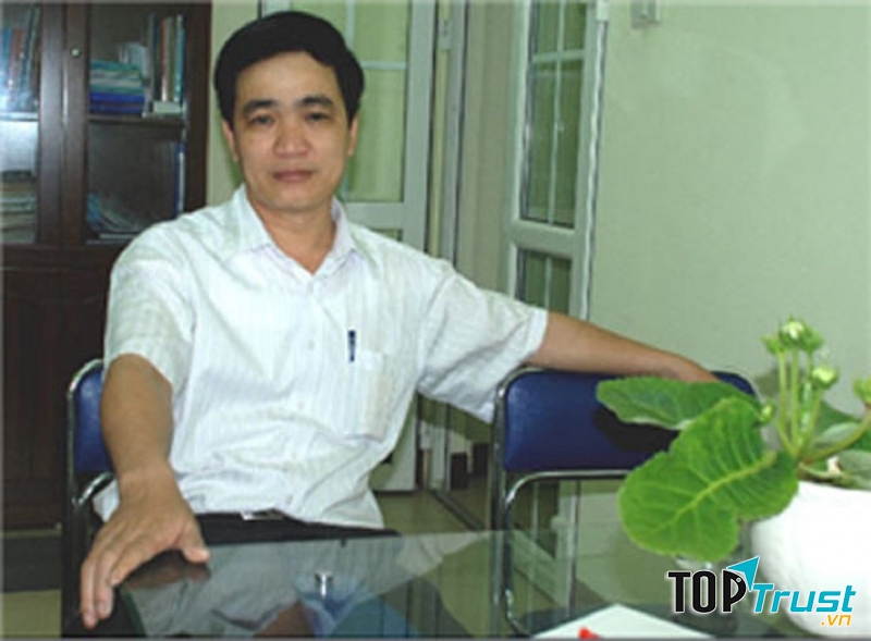 Giáo viên Vật lý Đoàn Công Thạo.