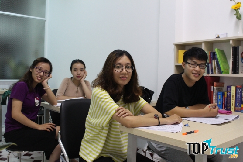 Lớp học của thầy Trung.