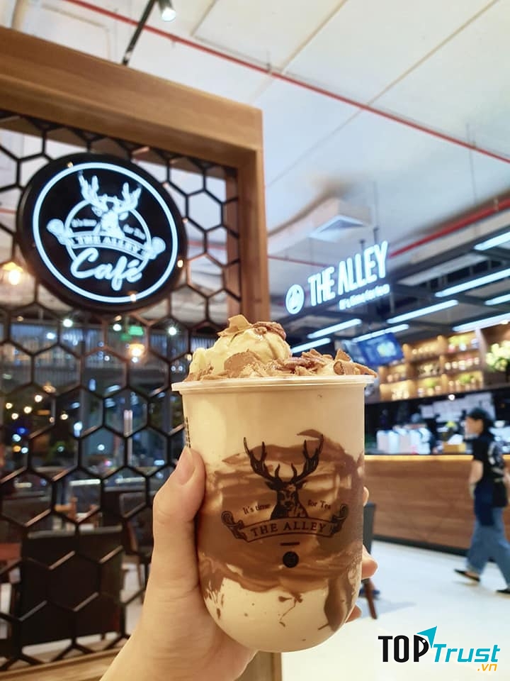 The Alley Vinh