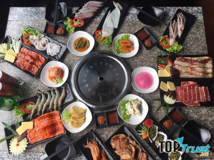 The BBQ House là nhà hàng thương hiệu BBQ Buffet Nướng và Lẩu không khói nức danh trên khắp châu Á