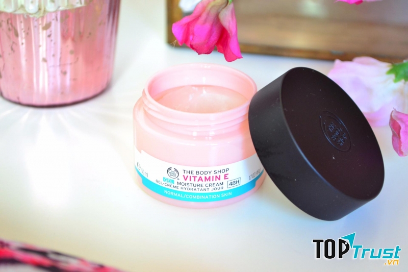 The Body Shop Vitamin E Gel Moisture Cream