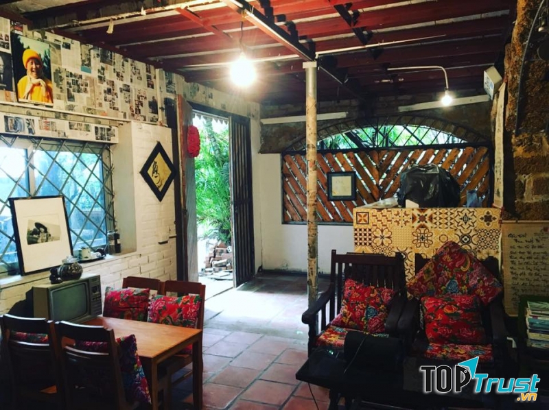 The Booklink Café- Đọc Sách Và Thưởng Thức Cafe