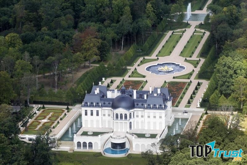 The Chateau Louis XIV