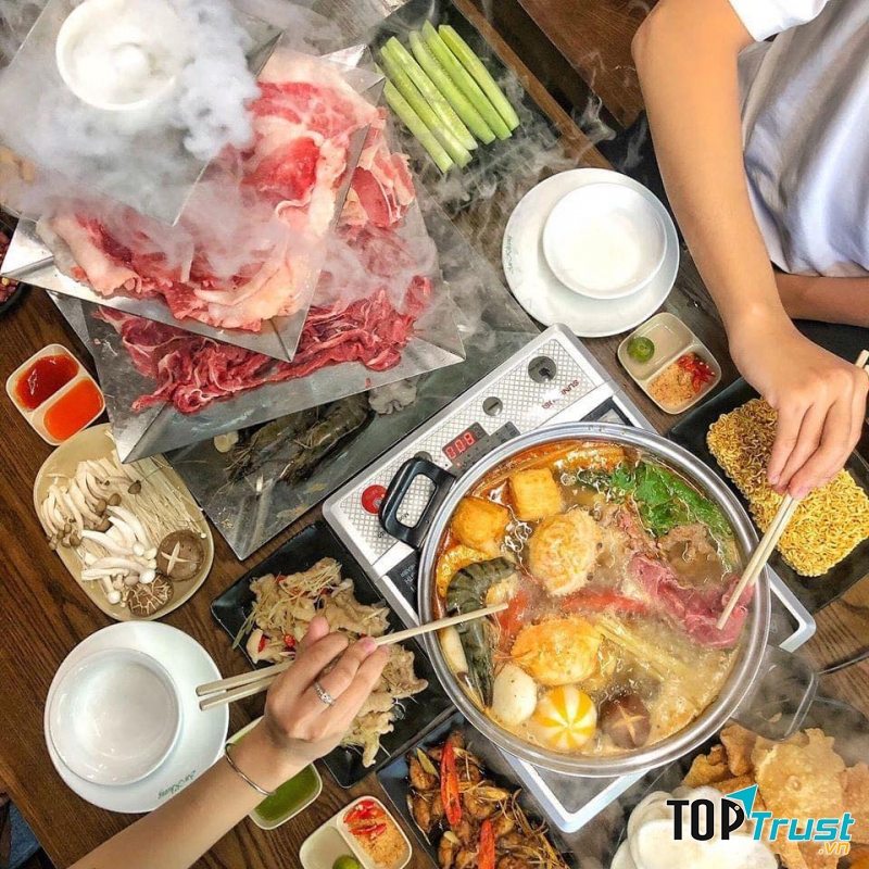 The Cocary - Lẩu tháp khổng lồ