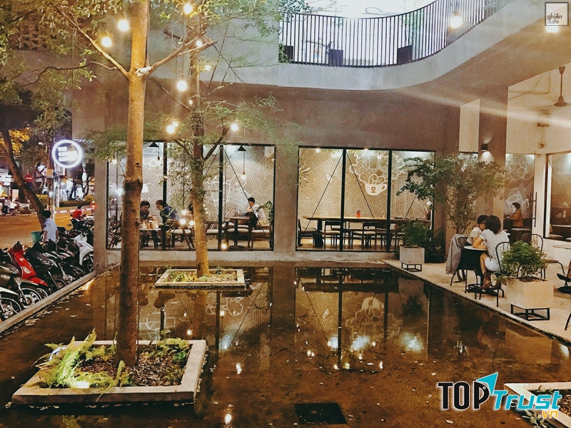 Chuỗi cà phê này còn thường xuyên ra mắt nhiều loại thức uống theo mùa hấp dẫn từ ánh nhìn và thơm ngon về hương vị.