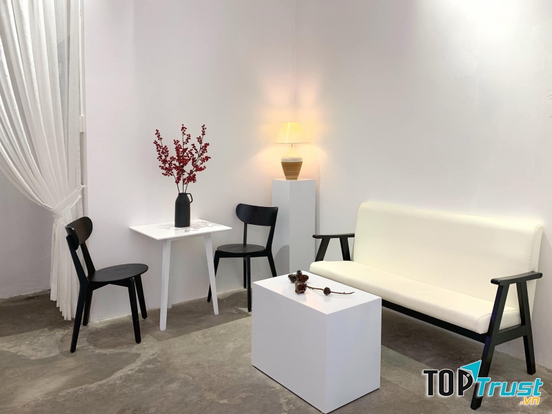 Tone màu chủ đạo là màu trắng, màu trắng tinh khiết sẽ đem đên cho bạn những bức ảnh “sống ảo” cực chất