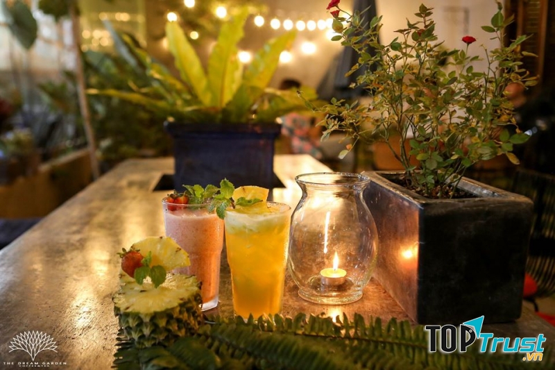 THE DREAM GARDEN COFFEE & TEA