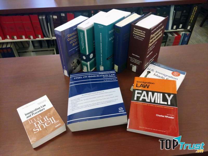 The Essential Law dictionary là một tài liệu tham khảo pháp lý cập nhật mới nhất