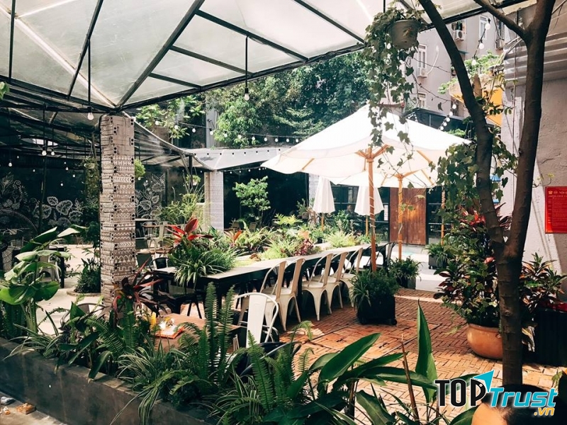 Quán trang trí không gian đẹp, mang hơi hướng Châu Âu rất sang trọng