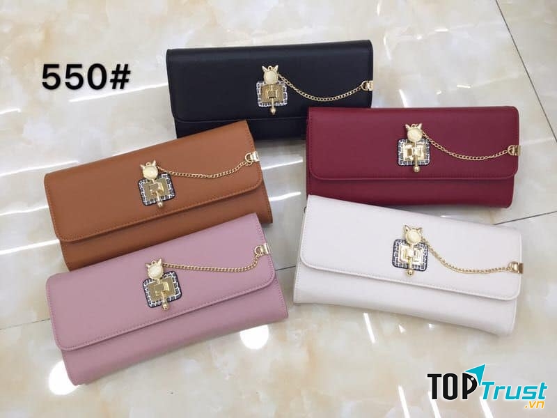 Mẫu ví đi cùng năm tháng