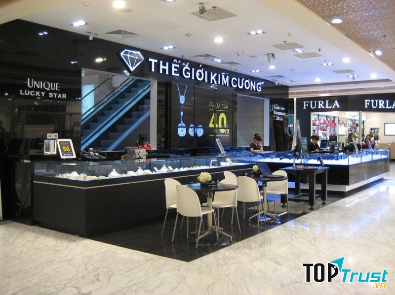 Thế giới kim cương chi nhánh Cần Thơ