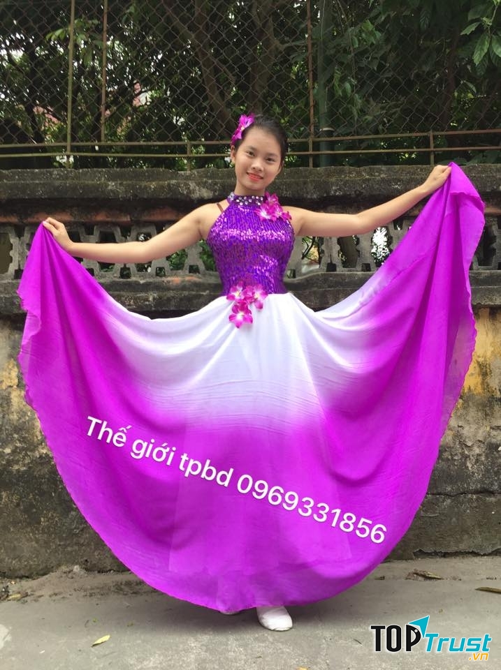 Thế giới trang phục biểu diễn Hải Dương