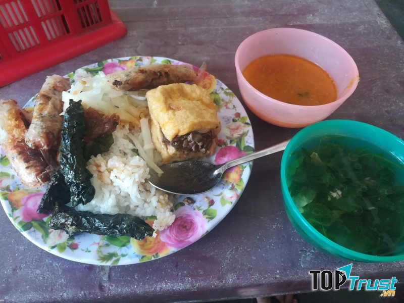 Thế Hiển - Cơm Bình Dân