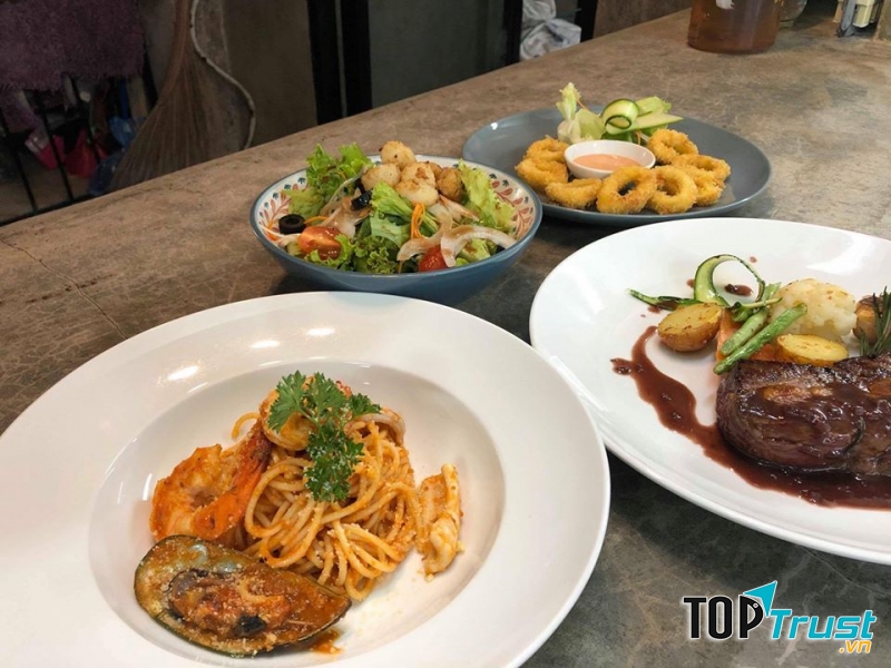 Mì ý sốt vừa đủ nên không gây ngấy