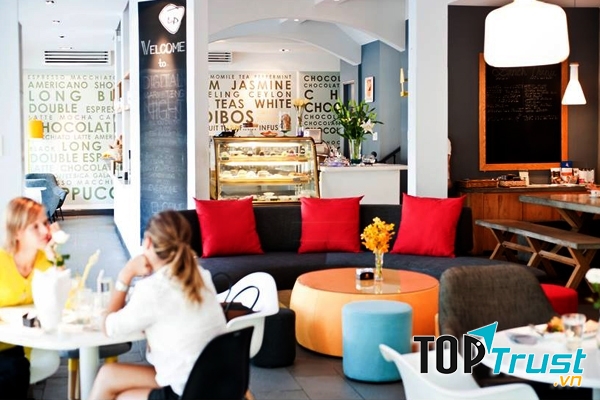 The Loop Restaurant & Coffee