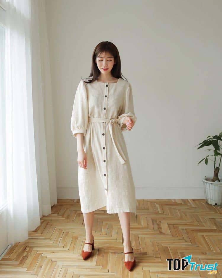 Váy sơ mi tại Mint