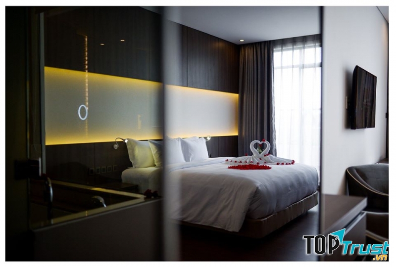 The Mira Central Park Hotel