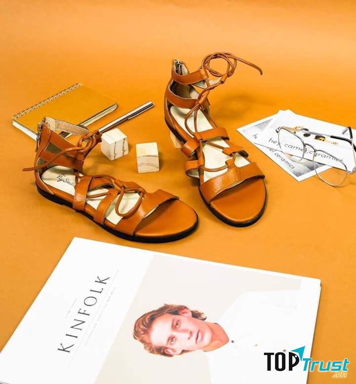 Sandal cột dây sang trọng - thời thượng