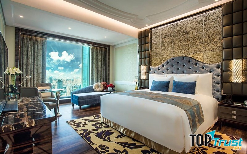 Phòng tại khách sạn The Reverie Saigon