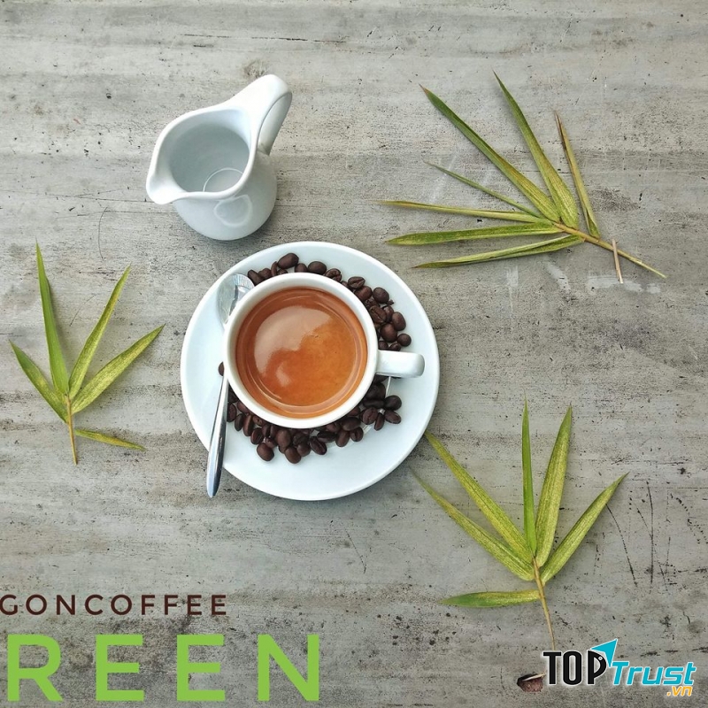 Cà phê tại quán