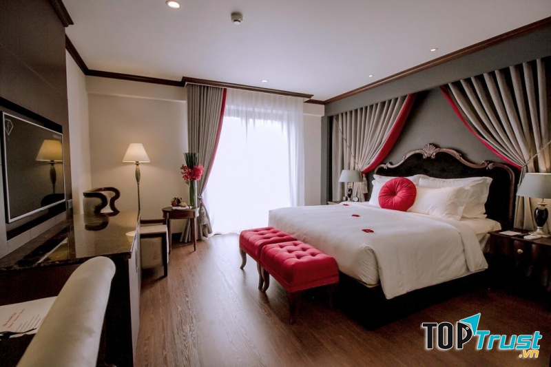 The Scarlett Boutique Hotel