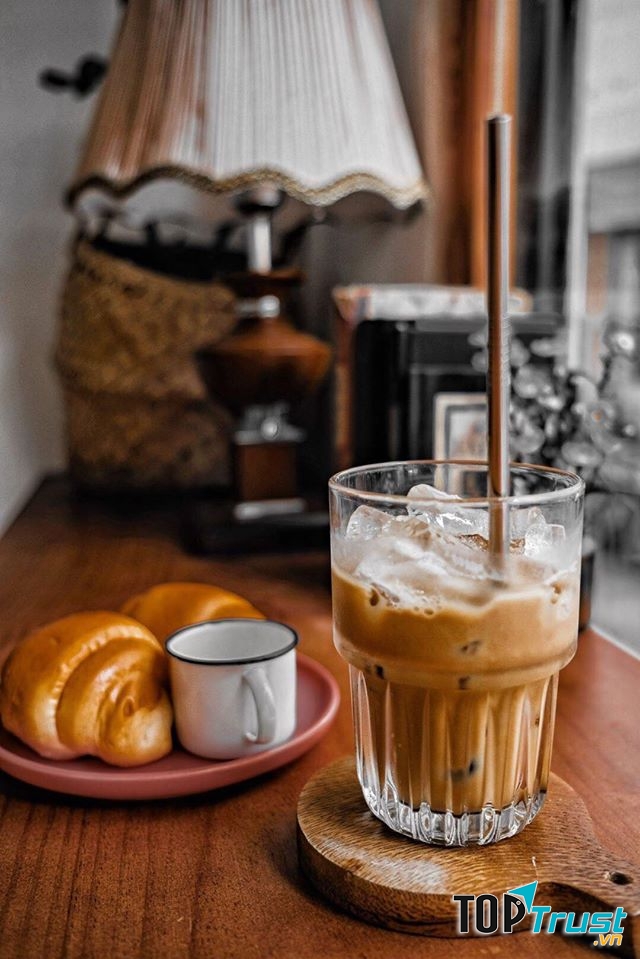 Đồ uống tại quán